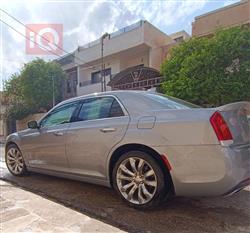 کرایسلەر 300